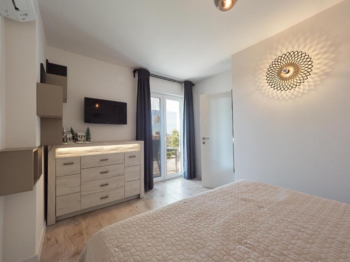 New Apartment Vivano V I D With Amazing View Zambratija  Buitenkant foto